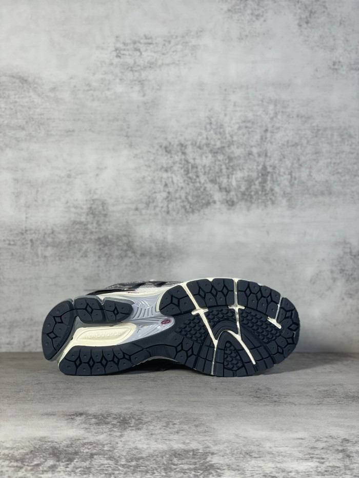 New Balance 1906A Tech Explosion