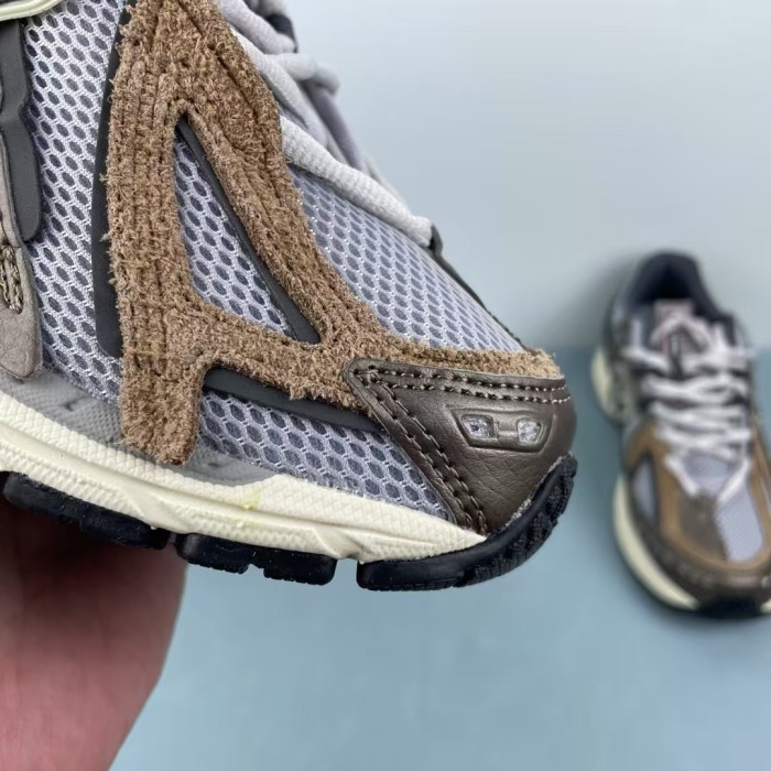 New Balance 1906A Thunder Brown