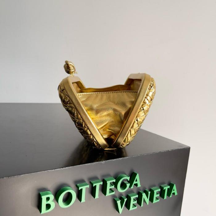 Bottega Veneta Knot Minaudiere Pressed Intreccio Gold 717622V2OG18922 L19cm W5cm H11.5cm