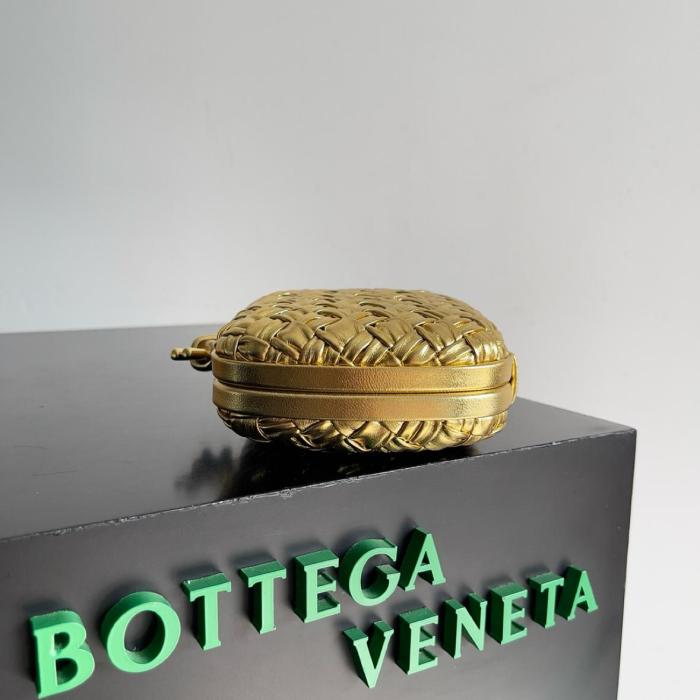 Bottega Veneta Knot Minaudiere Pressed Intreccio Gold 717622V2OG18922 L19cm W5cm H11.5cm