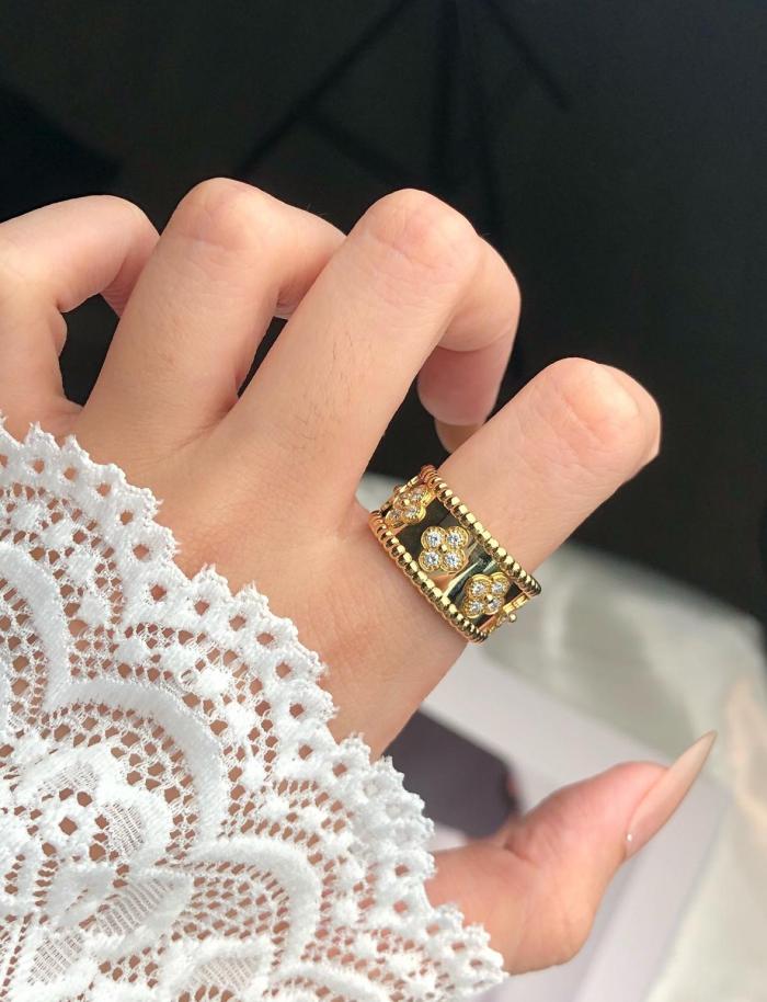 Van Cleef & Arpels Perlee Series 18K Gold Diamond Rings Unisex Gold