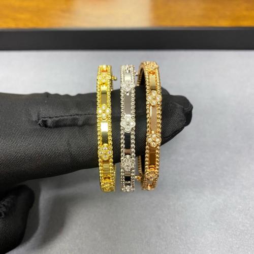 Van Cleef & Arpels Perlee Series 18K Gold Diamond Bangles Unisex White Gold