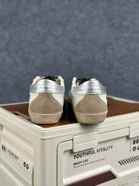 Golden Goose Super-Star Low-top Sneakers