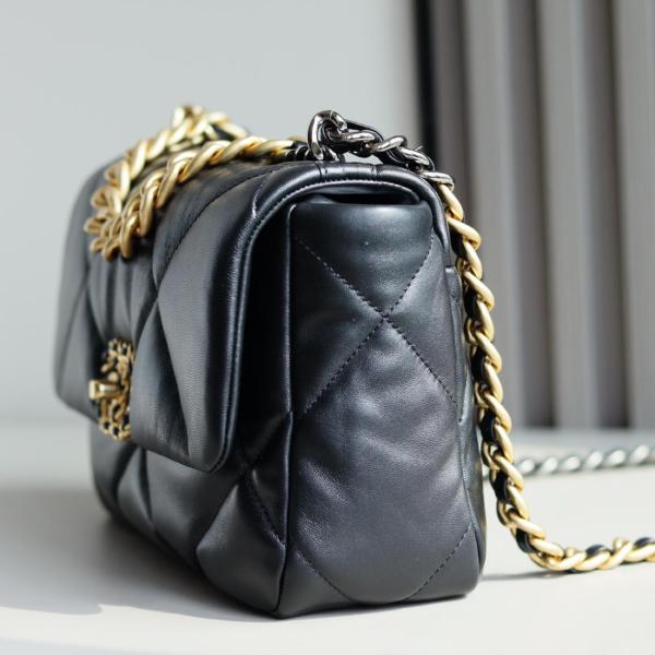 CHANEL 19 Flap Bag Goatskin Gold-Tone AS1160-B03215-94305 L26cm W9cm H16cm