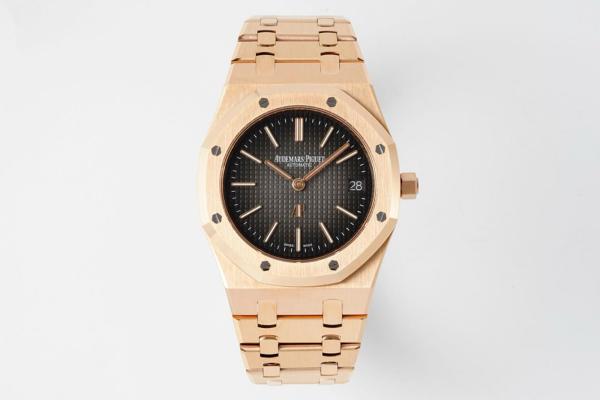 AUDEMARS PIGUET 2016 Pre-owned Royal Oak Jumbo 39mm