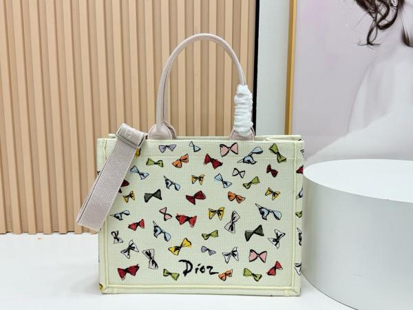 DIOR Dioriviera Cotton Tote Handbag Medium Women's Milk White Multicolor M1354OETR-M941 L36 W16.5 H27.5 cm