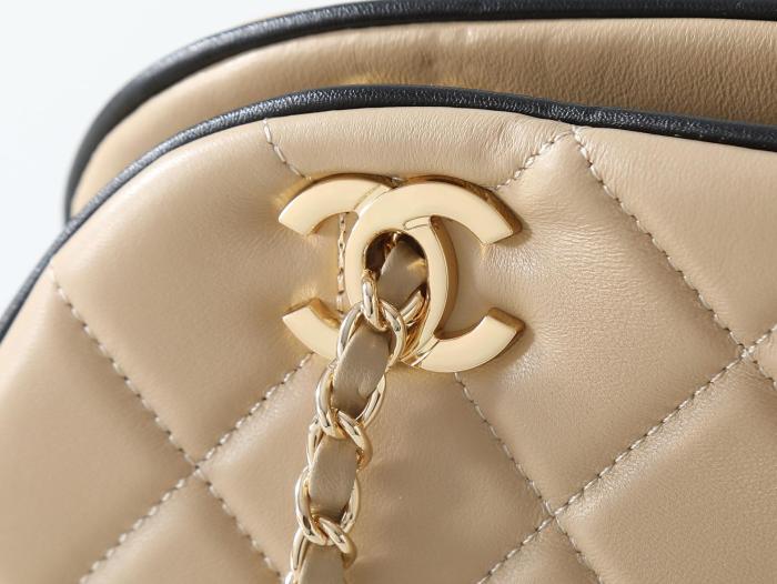 CHANEL Lambskin & Gold Metal Handbag Women's Beige & Black AP5254-B24014-U9424 L21*W4.8*H9.5cm