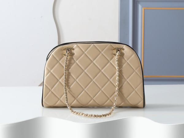 CHANEL Lambskin & Gold Metal Handbag Women's Beige & Black AP5254-B24014-U9424 L21*W4.8*H9.5cm