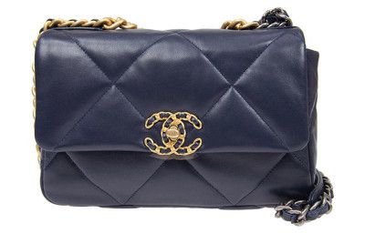 CHANEL 19Bag Lambskin Flap Bag, Shoulder Bag, Crossbody Bag Women's Navy Blue AS1160-B04852-NC025 size L26cm W9cm H16cm