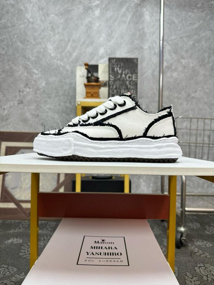 MIHARA YASUHIRO Peterson OG Sole Low Beige