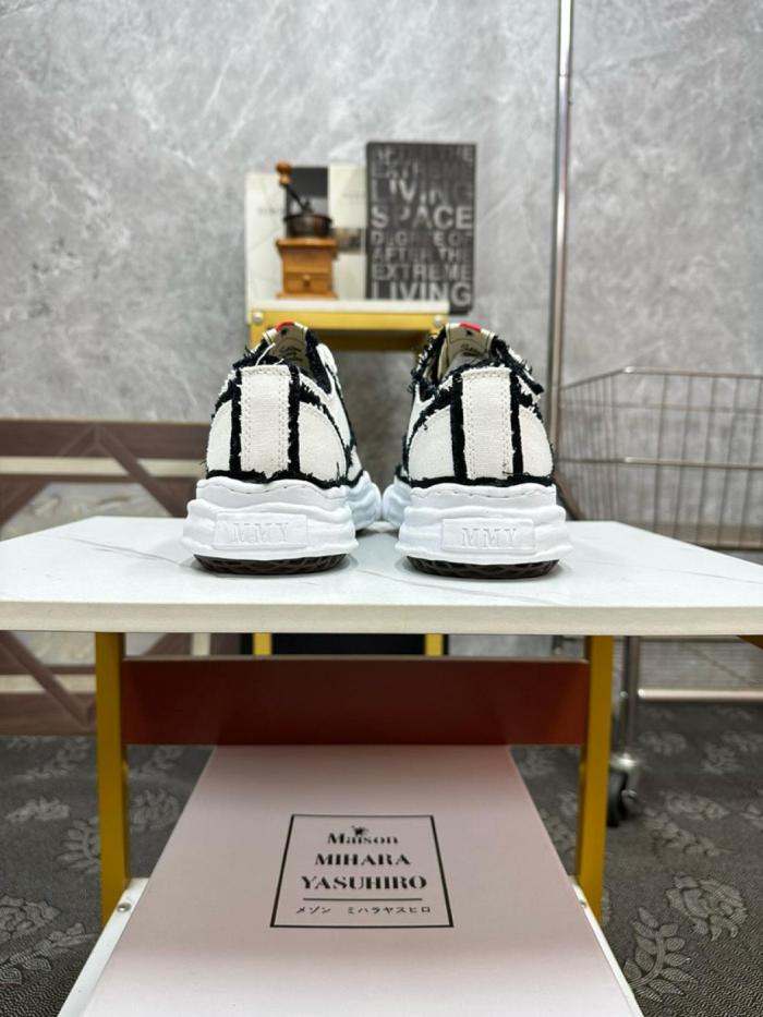 MIHARA YASUHIRO Peterson OG Sole Low Beige