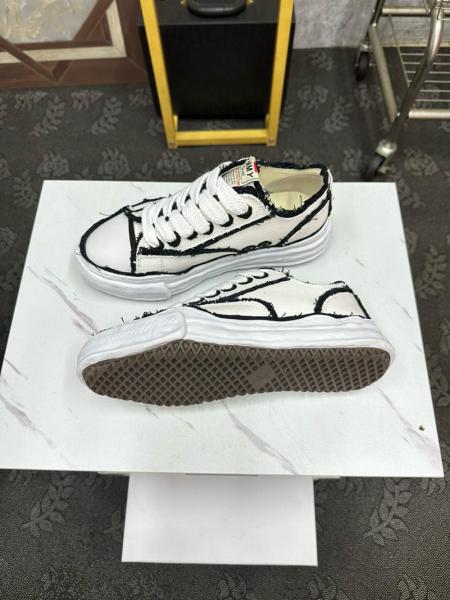 MIHARA YASUHIRO Peterson OG Sole Low Beige