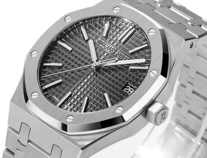 AUDEMARS PIGUET Royal Oak 15500ST Watch 'Silver' Case Diameter/Size 41mm