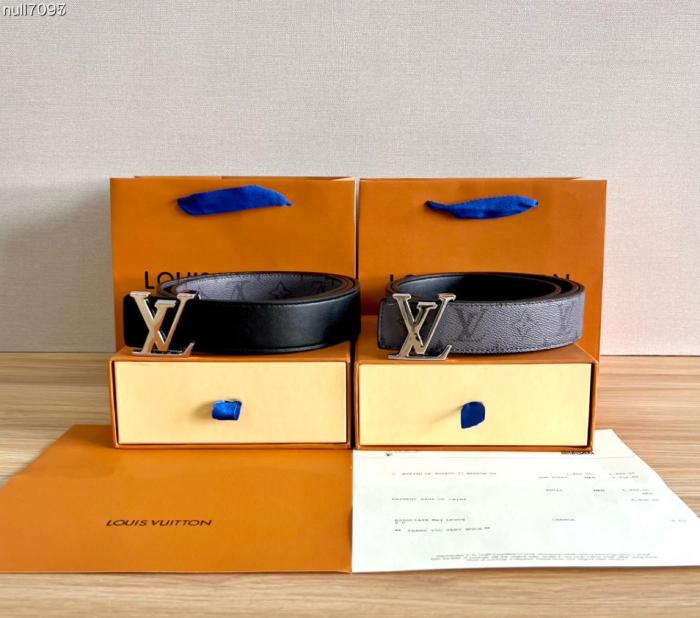LOUIS VUITTON Initiales belt Width 4.0cm