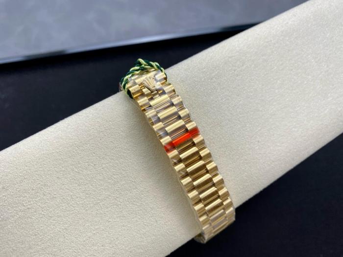 ROLEX K Automatic Mechanical Movement Women's Watch 31mm Green Dial 18ct Gold Watch Case