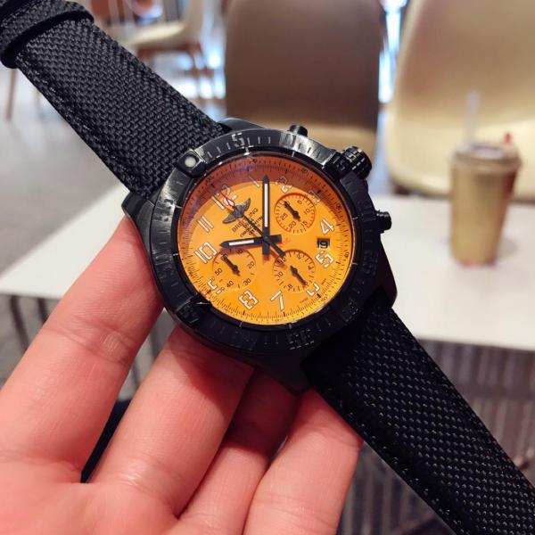 Breitling Avenger Hurricane 45 Breitlight XB0180E4/I534