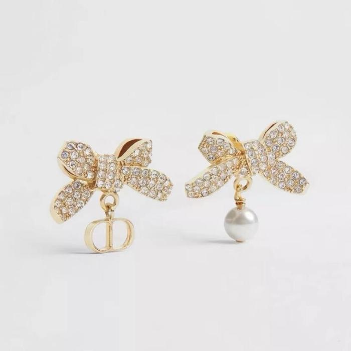 DIOR Resin Crystal Earrings Unisex Gold/White