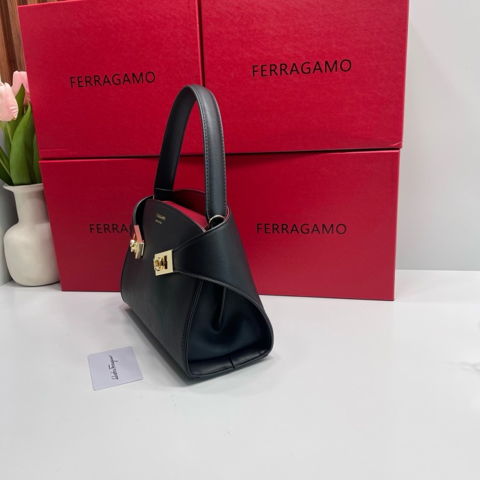 FERRAGAMO Hug Cow Leather Handbag Mini Women's Black 21A711-795207 25*10.5*17.5 cm