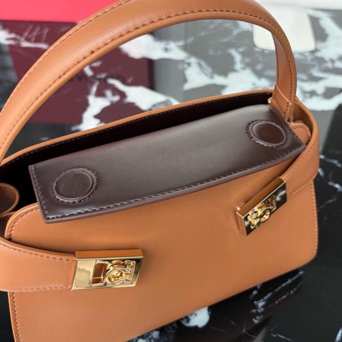 FERRAGAMO Hug Calfskin Handbag Mini Women's Dark Brown 21A711-795369 L25*W10.5*H17.5 cm