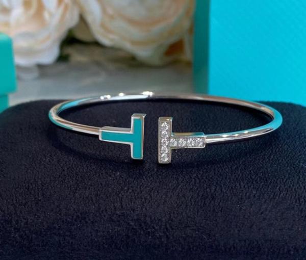 TIFFANY & CO. Pre Owned 10s 18K White Gold Diamond T wire Bracelet