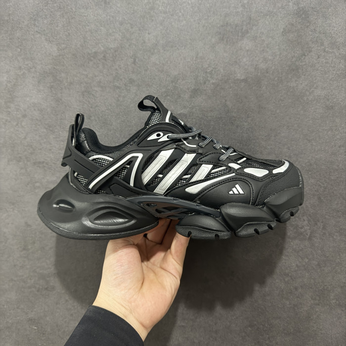 adidas XLG Runner Deluxe Black