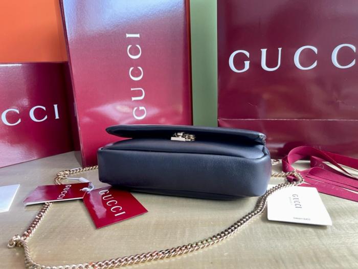 GUCCI Leather Shoulder Bag, Crossbody Bag, Handbag Mini Women's Black 806017-AAD5X-1000 size L21.08cm W4.57cm H12.45cm