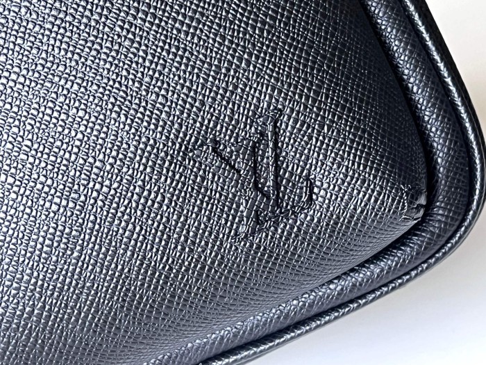 LOUIS VUITTON Avenue Calfskin Sling Bag Small Men's Marine Black M30863 L20*W7*H31cm