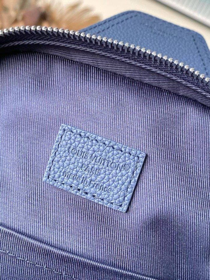 LOUIS VUITTON Avenue Calfskin Sling Bag Small Men's Marine Blue M15269 L16cm W5.7cm H33cm
