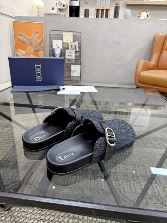 DIOR Aqua Closed Toe Slippers Men's
