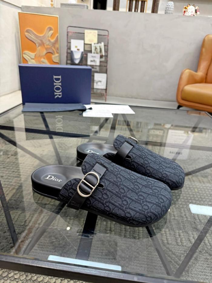 DIOR Aqua Closed Toe Slippers Men's