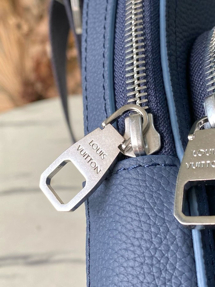 LOUIS VUITTON Avenue Calfskin Sling Bag Small Men's Marine Blue M15269 L16cm W5.7cm H33cm