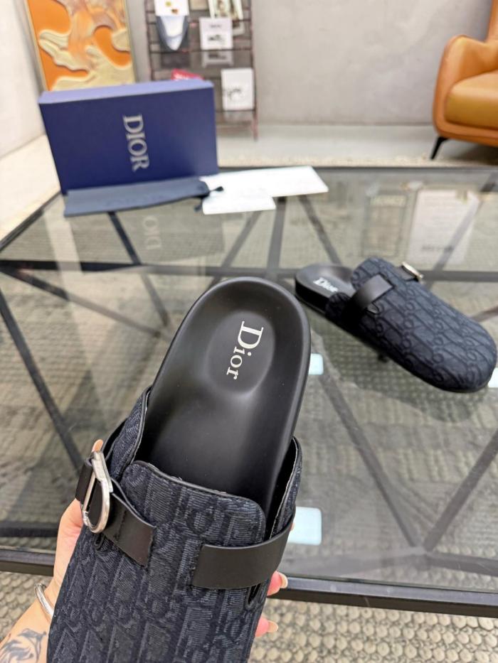 DIOR Aqua Closed Toe Slippers Men's