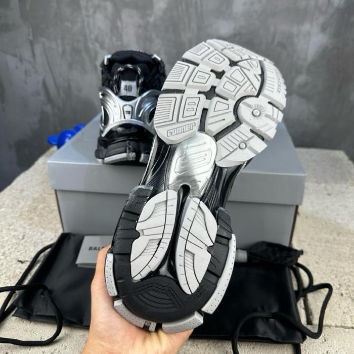 Balenciaga Runner Womens Black Silver