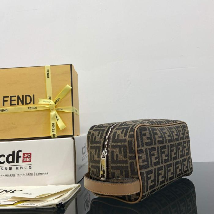 FENDI Polyester Makeup Bag Regular Men's Brown 7N0141-ALWK-F1HRM L27.5cm W13cm H16cm
