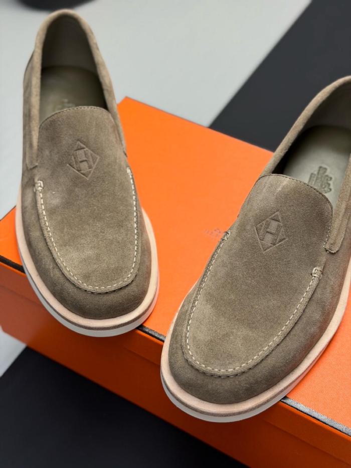 HERMES Casual Shoes 2.5cm Men's Gray