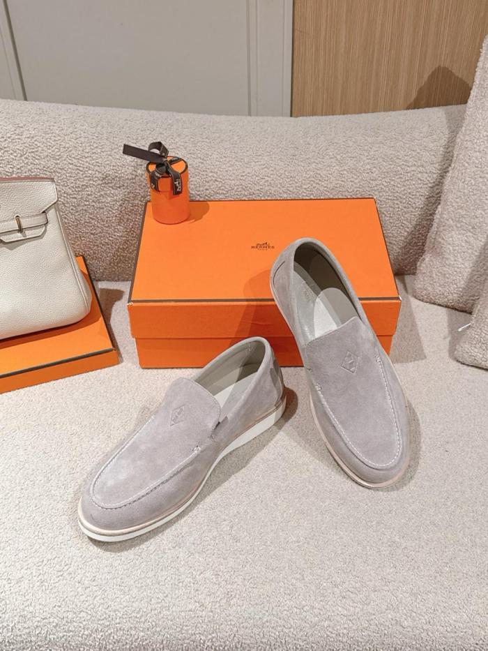 HERMES Low Calfskin Casual Leather Shoes Men's Beige