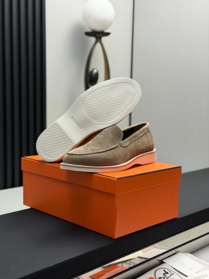 HERMES Casual Shoes 2.5cm Men's Gray