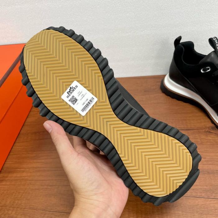 HERMES Leader Low top Casual Shoes Men's Black