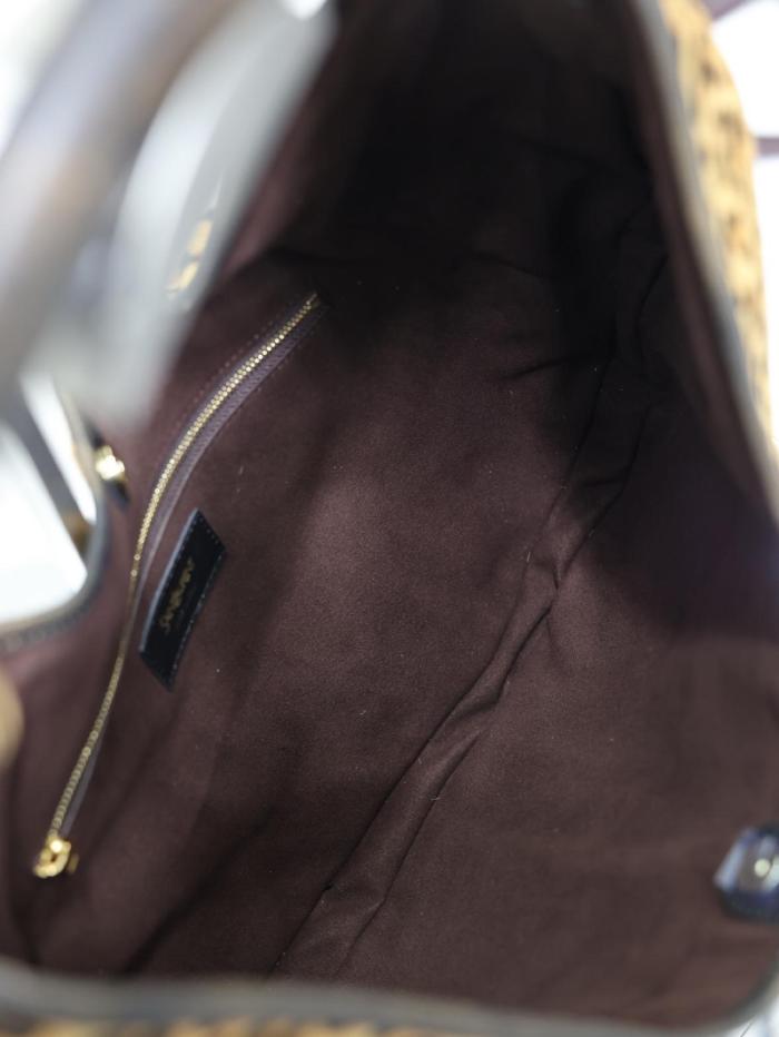 SAINT LAURENT Calfskin Shoulder Bag Medium Women's Leopard Print 862029-AAGE2-2077 Top Length 24cm Bottom Length 40cm Width: 3cm Height 24-33cm