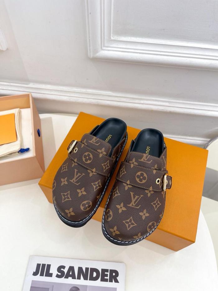 LOUIS VUITTON Closed Toe Slippers Women's Brown