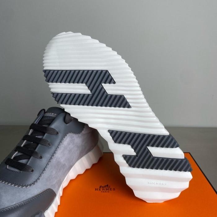 HERMES Low top Casual Shoes Gray