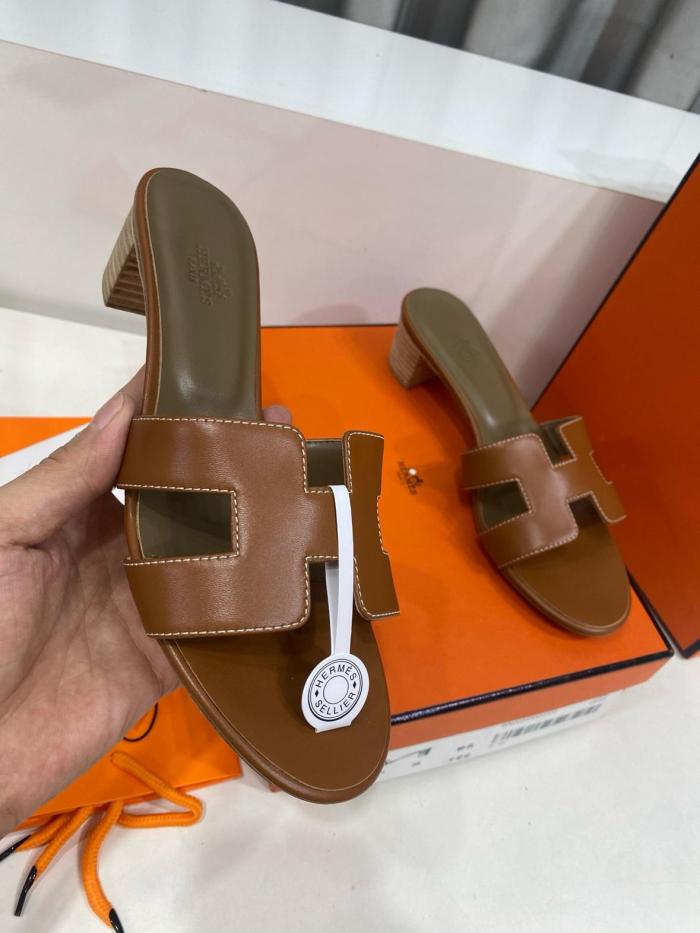 HERMES Oasis Gold Calfskin