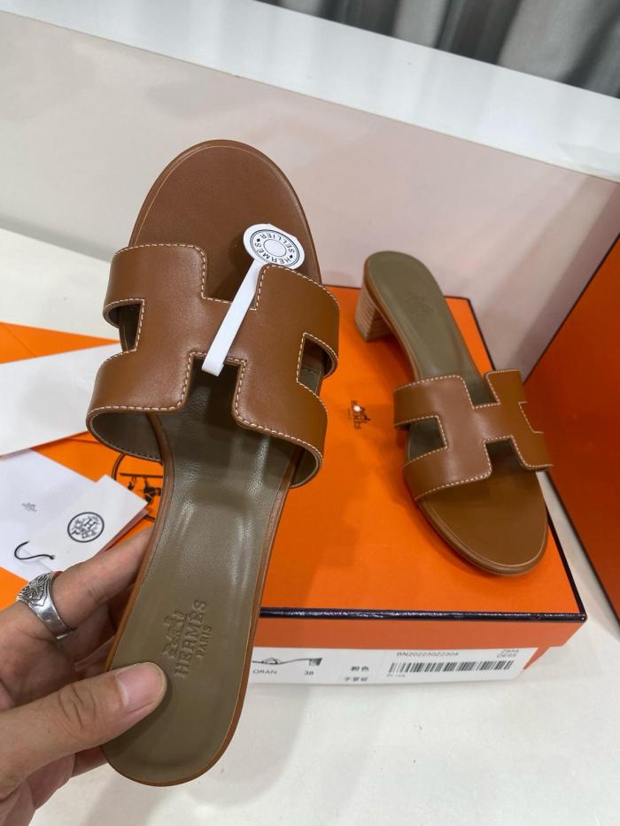 HERMES Oasis Gold Calfskin