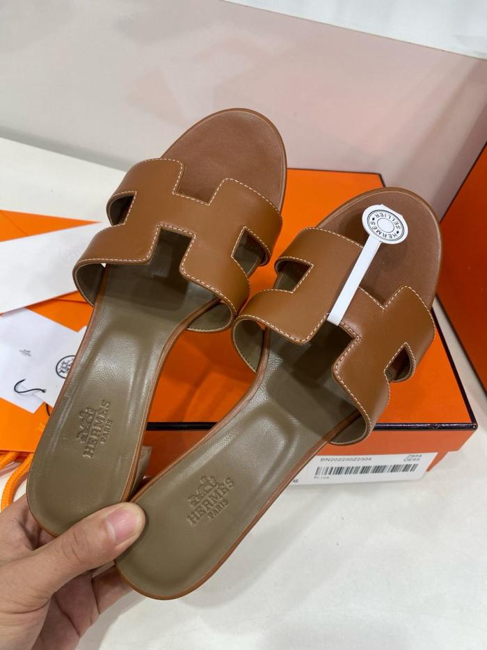 HERMES Oasis Gold Calfskin
