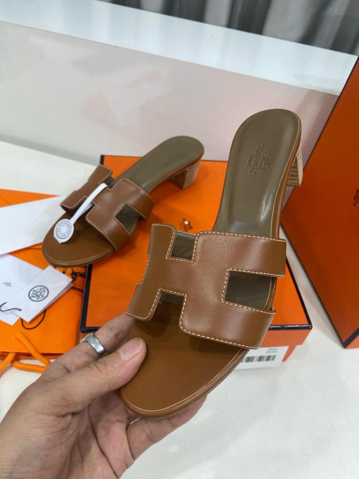 HERMES Oasis Gold Calfskin