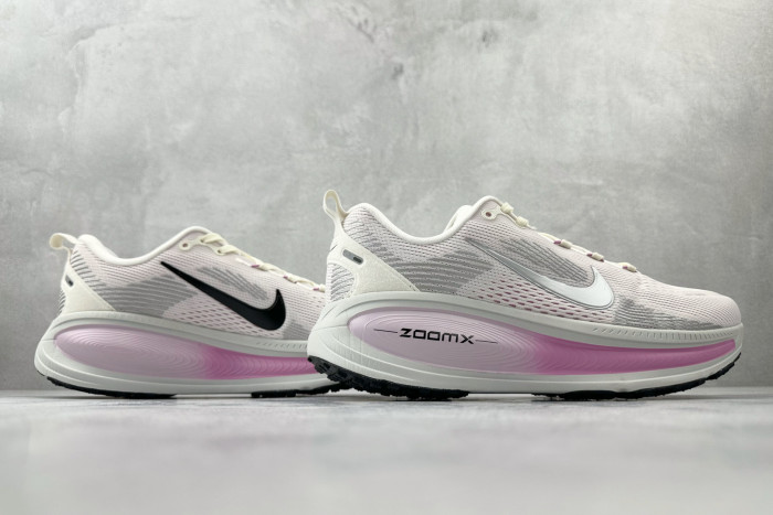 Nike Vomero 18 Sail Doll Beyond Pink Metallic Silver (Women's)