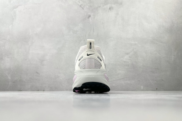 Nike Vomero 18 Sail Doll Beyond Pink Metallic Silver (Women's)