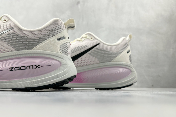 Nike Vomero 18 Sail Doll Beyond Pink Metallic Silver (Women's)