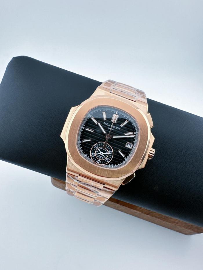 Patek Philippe 2020 Nautilus 5980/1R-001 Chronograph 40mm watch