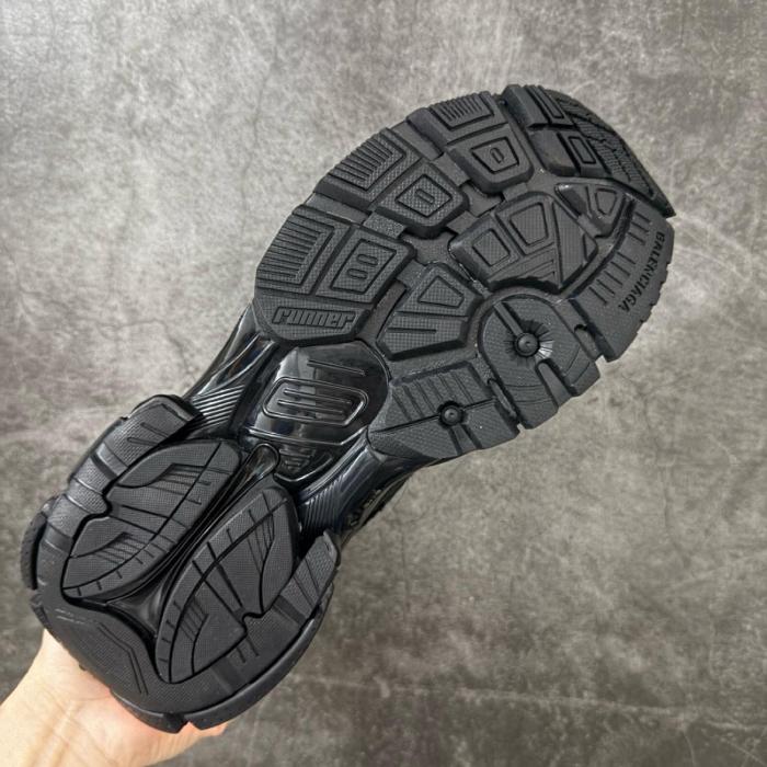 Balenciaga Runner LED Black